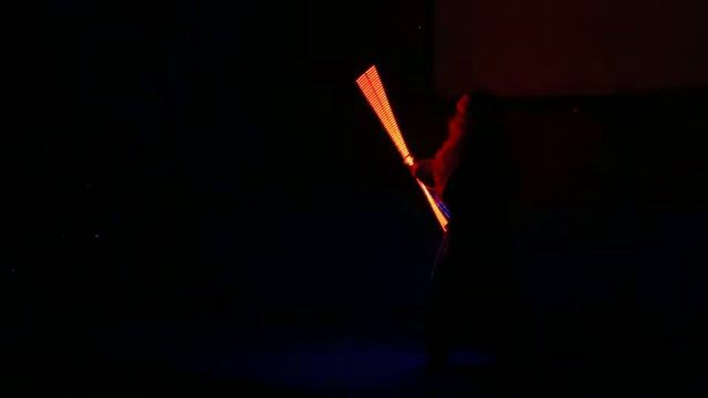 Ёлочка - гори! Световое шоу Деда Мороза и Снегурочки. смотреть онлайн