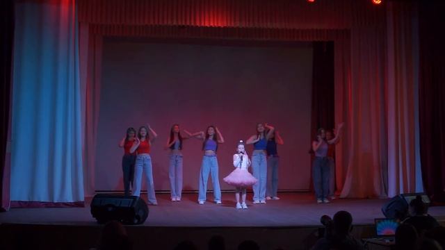 Устинова Кристина -  Я влюбилась в крокодила смотреть онлайн