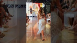 Beatriz Corbett: Fashion Model, Influencer & Instagram Sensation - Bio & Info