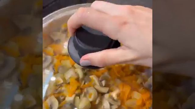 кулинария #short рецепт салат с грибочками смотреть онлайн