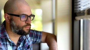 Из-за одной фразы в договоре собственник не сможет выселить из своей квартиры прежних жильцов