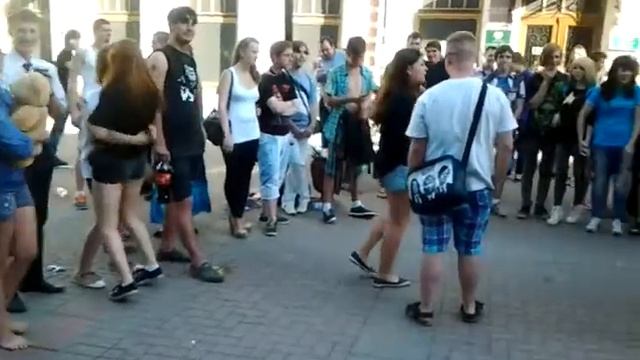 Только так надо их вытаскивать в круг. 19.05.2013 смотреть онлайн