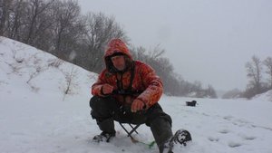 Рыбалка в январе в снегопад! Хорошая рыбалка