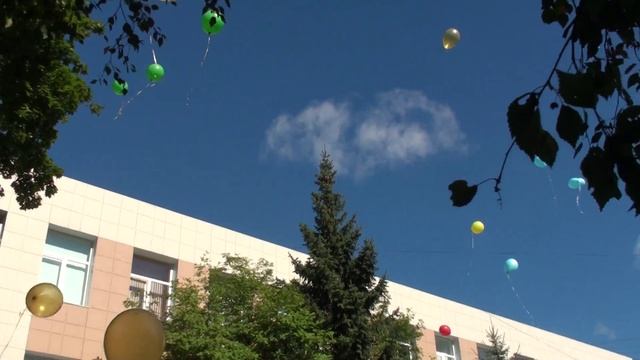 01.09.2016, Московская обл., г. Одинцово, лицей № 6, начало учебного года у 1 "Б".