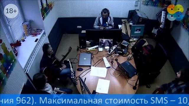 Кэдди пахнут деревьями в эфире утреннего шоу Завтрак Чемпионов смотреть онлайн