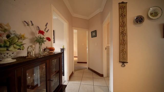 Free-Standing & Private - Simply Awesome Simplex смотреть онлайн