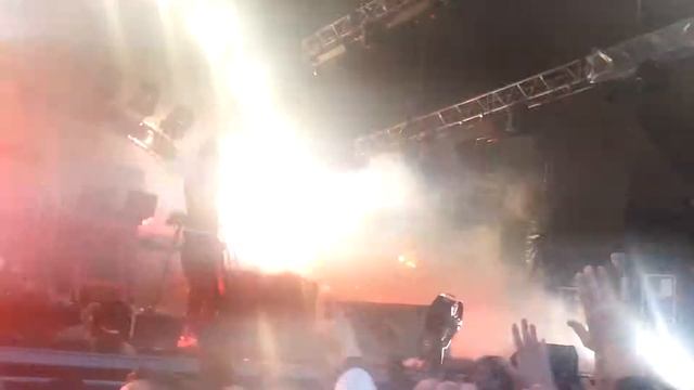 Prodigy - Voodoo People (live at Petrovsky Stadium) смотреть онлайн