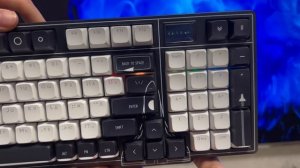 Лунаси ин спейс, клавиатура премиум сегмента?