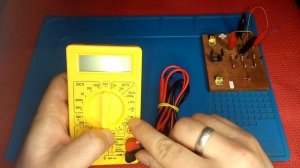 Первый закон Кирхгофа на практике. Что-то не сходится!