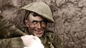 5 Фотографий людей, улыбающихся перед лицом смерти