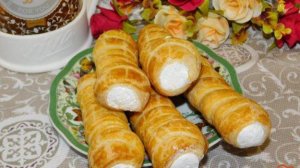 Слоеные трубочки с белковым кремом