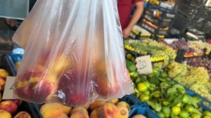 Рынок в Кемере. Покупаем фрукты на базаре по понедельникам. Турция Кемер