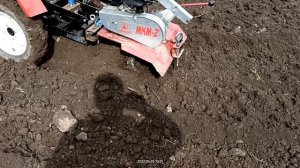 работа с навесным культиватором MT-110