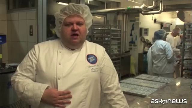 Un treno di dolcezza e vestiti commestibili in Polonia смотреть онлайн