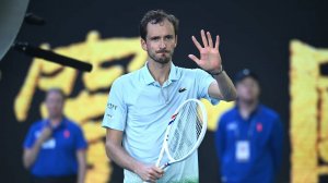 Даниил Медведев едва не опозорился на старте Открытого чемпионата Австралии