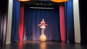 Эквилибр на шаре _Марионетка_, Кундий Полина