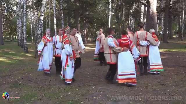 Я малым-малёшенька.Хороводная плясовая песня.