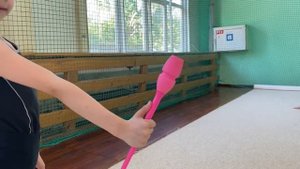 Булавы для начинающих.МАСТЕР КЛАСС от тренера по художественной гимнастике Дарьи Рощупкиной