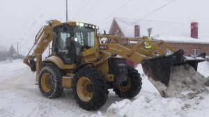 За январские праздники с городских улиц, микрорайонов коммунальщиками вывезено более 200 тонн снега