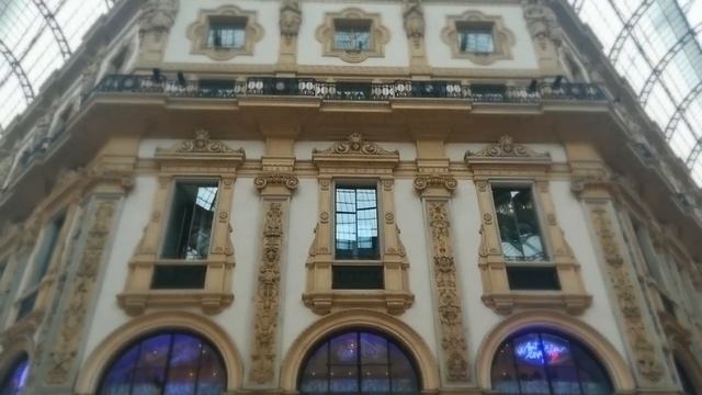 Архитектурный шедевр Италии, Милан, февраль-2023 смотреть онлайн