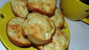 Лимонные кексы с яблоком