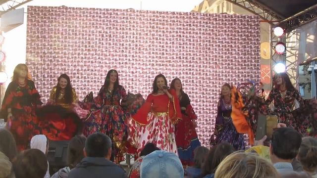 «Ехали на тройке с бубенцами», — голос кофе: взрослые. смотреть онлайн