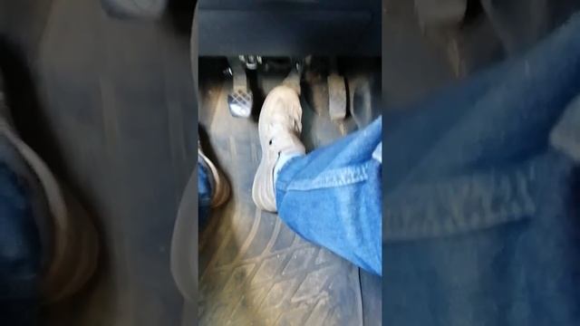 Автоинструктор 60. Работа с педалями. Ходы. Траектории движения ног. Амплитуда, быстродействие. смотреть онлайн