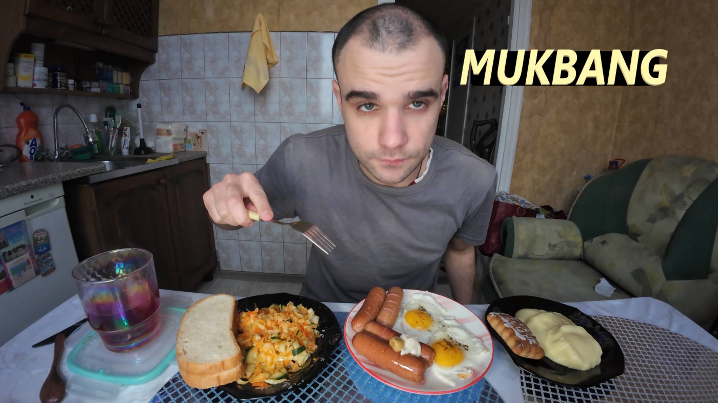 МУКБАНГ СОСИСКИ ЖАРЕНЫЕ / ЯИЧНИЦА / ПУДИНГ МОЛОЧНЫЙ / ТУЛЬСКИЙ ПРЯНИК / EATING MUKBANG ASMR АСМР