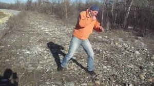 Перенос веса тела с ноги на ногу с поворотом на 90 градусов