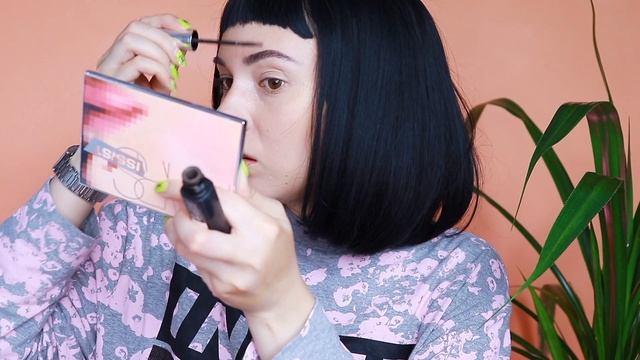 GREEN + BROWN MAKEUP смотреть онлайн