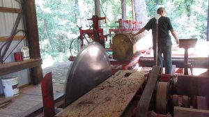 Saw Milling at Jeffs The Big Red oak Log #408
