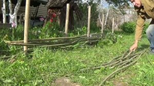 Как сделать Плетеный забор своими руками. Дачные дела