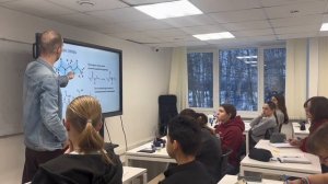 Сюжет про биологов