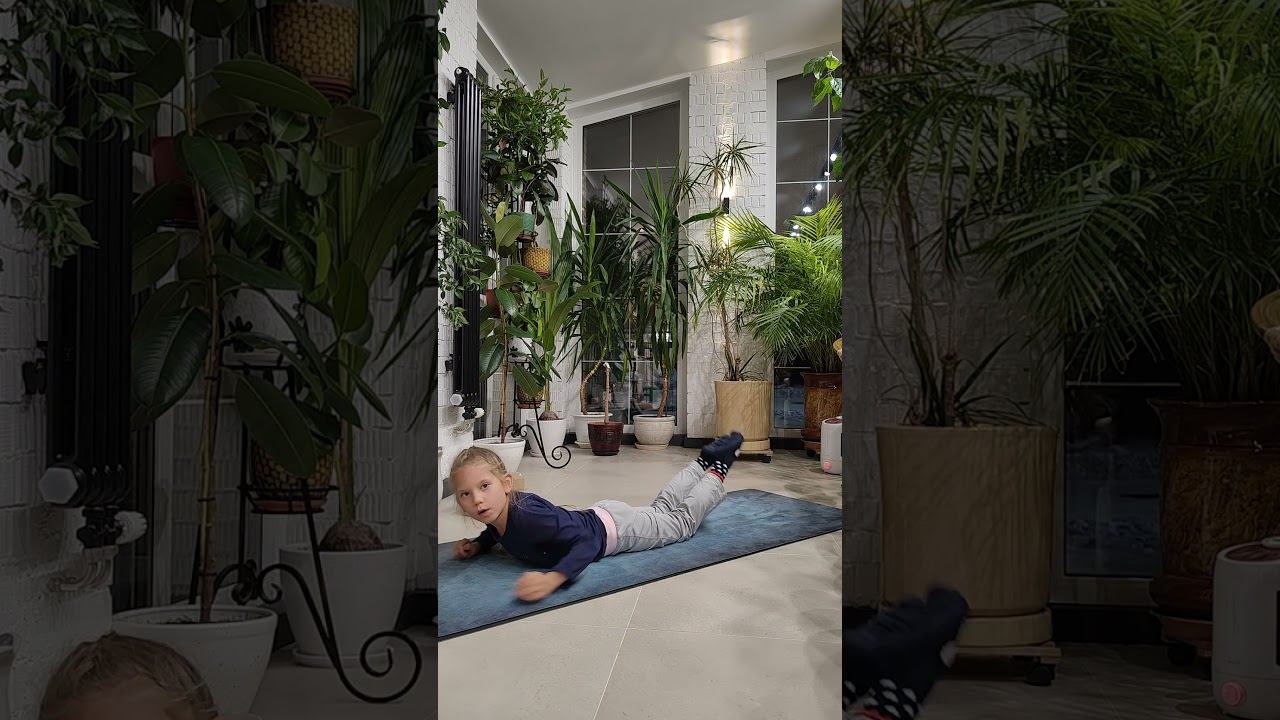 Она РАСКАЧАЛА САМОЛЕТ! Лучшее УПРАЖНЕНИЕ для ОСАНКИ