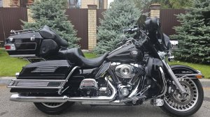 Видеообзор Harley Davidson FLHTCU1580 2010