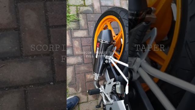 Honda CBR 125 R 2016 Stock Exhaust Vs Scorpion смотреть онлайн