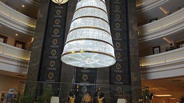 Отдых в Турции Сиде Jadore deluxe & SPA: интерьер лобби зала с лифтами смотреть онлайн