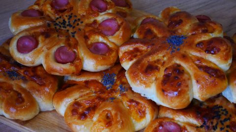 Булочки-цветочки Дрожжевая выпечка Домашняя выпечка