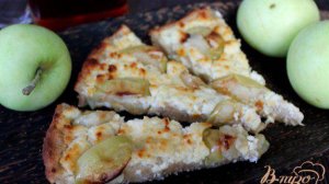 Овсяный пирог с яблоками и творогом