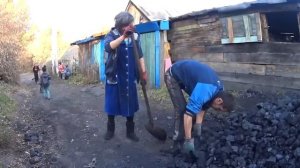 ЛИАНА НА ПОДРАБОТКЕ // ДНЕВНИК БОМЖА