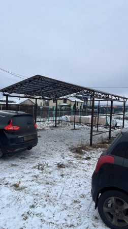 Двускатный навес с металлочерепицей