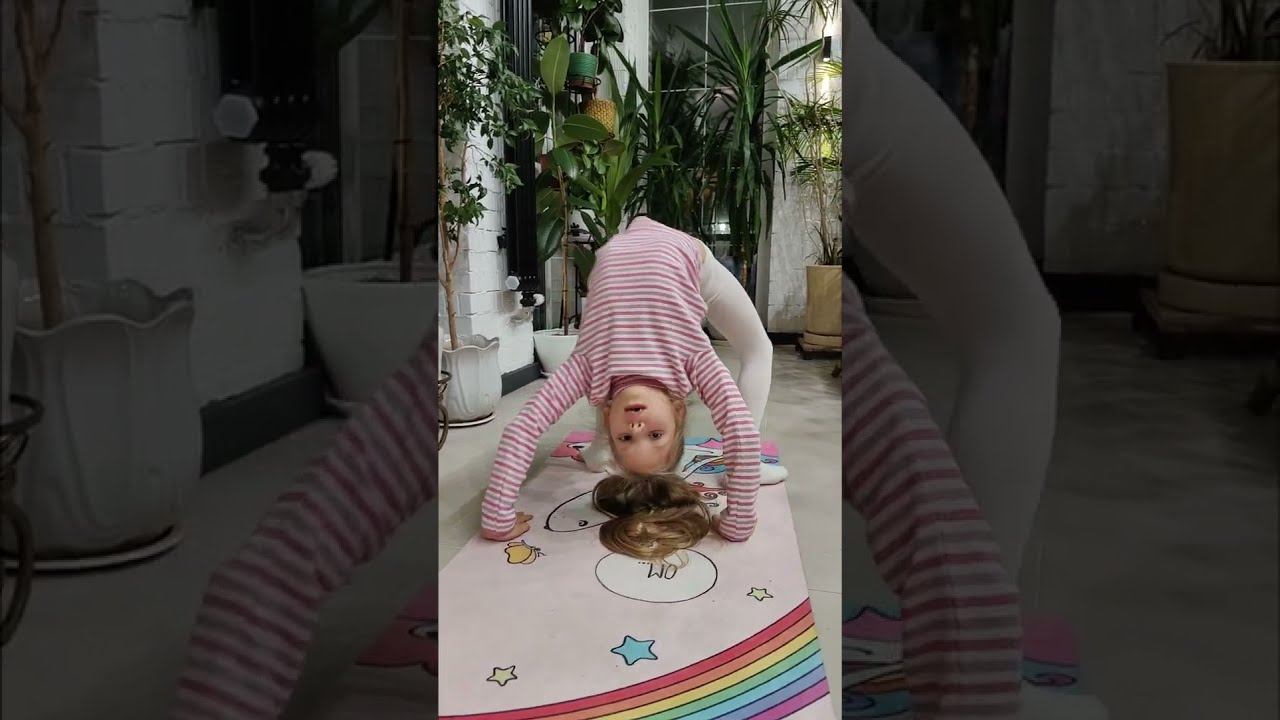 СЛАБО, так ХОДИТЬ НА МОСТИКЕ? #гимнастикадети