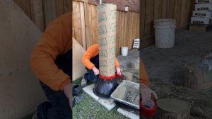 Установка специального башмака для увеличения площади опоры/ Big foot system for deck support.