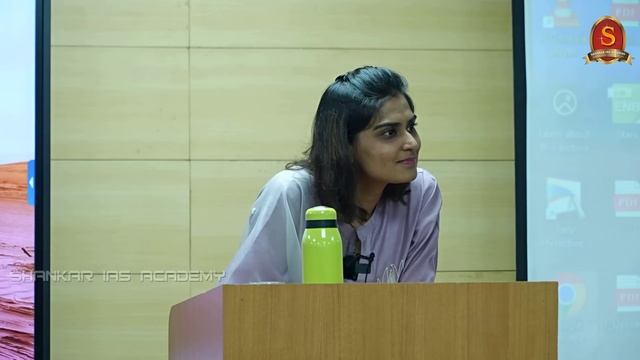 UPSC Topper Talk: Ms. Eshani Anand, AIR - 79, interacts with UPSC aspirants and shares her knowledg