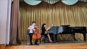 Юрий Роганов. Международный муз. конкурс, посв. А.П. Бородину
А. Ариости. Соната 1 и 2 часть.