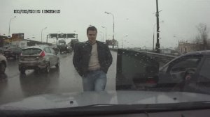Не пропускаю автохама. В результате ДТП