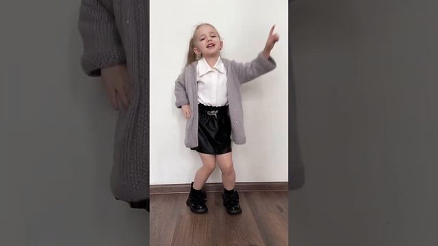 Тестирование МК по вязанию детского кардигана смотреть онлайн