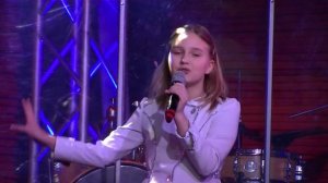 Маленький блюз.  исп.  Добрынина Алена.  студия Конфетти