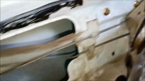 Mazda 626- заклинило заднюю пассажирскую дверь