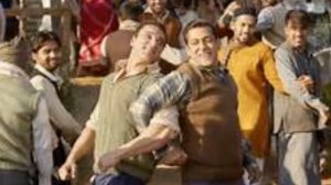 naach meri jan latest hit song 2017 | | Tubelight | Salman Khan, Sohail Khan